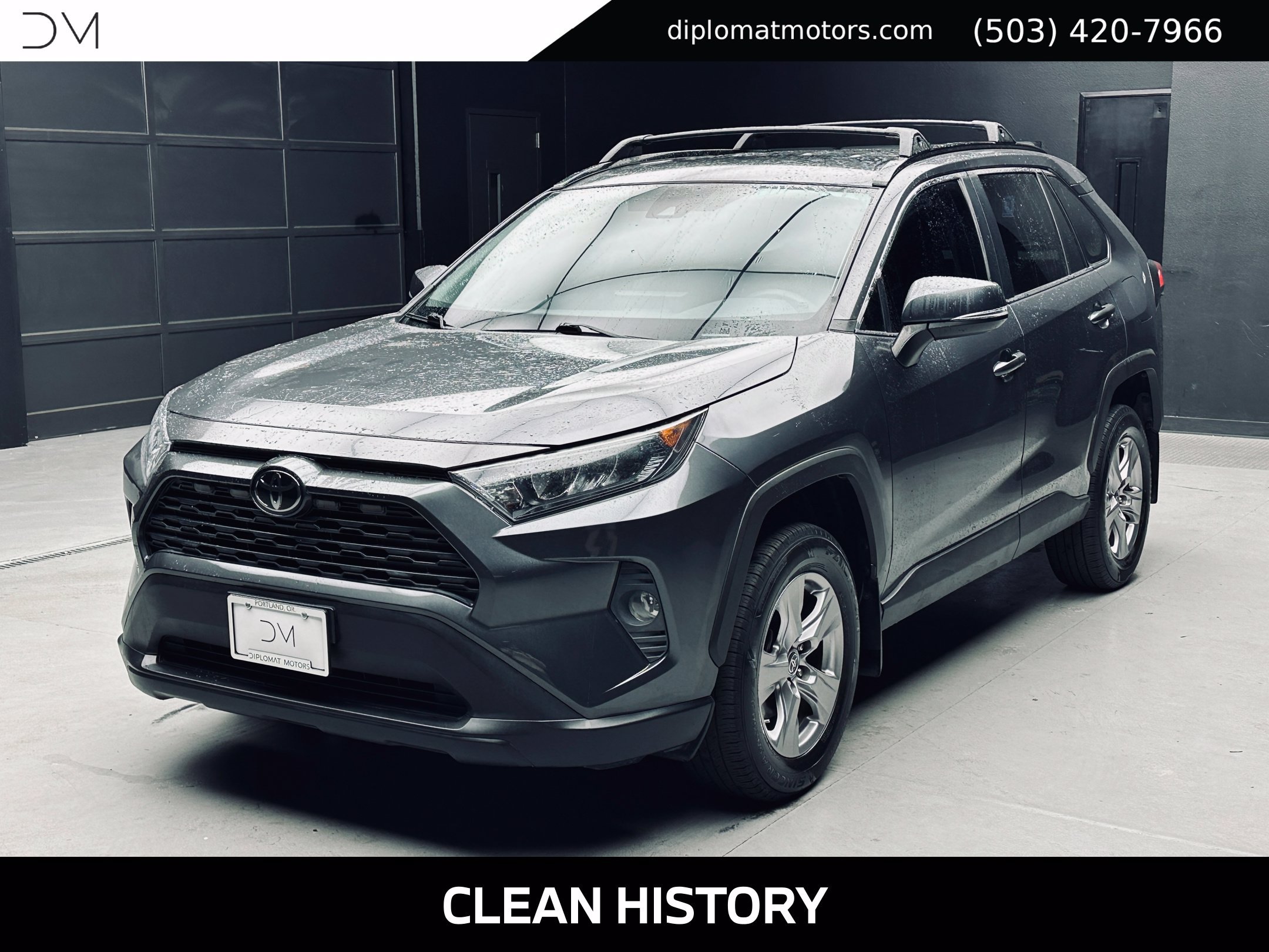 Used 2019 Toyota RAV4 LE w/ Carpet Mat Package FWD image 1