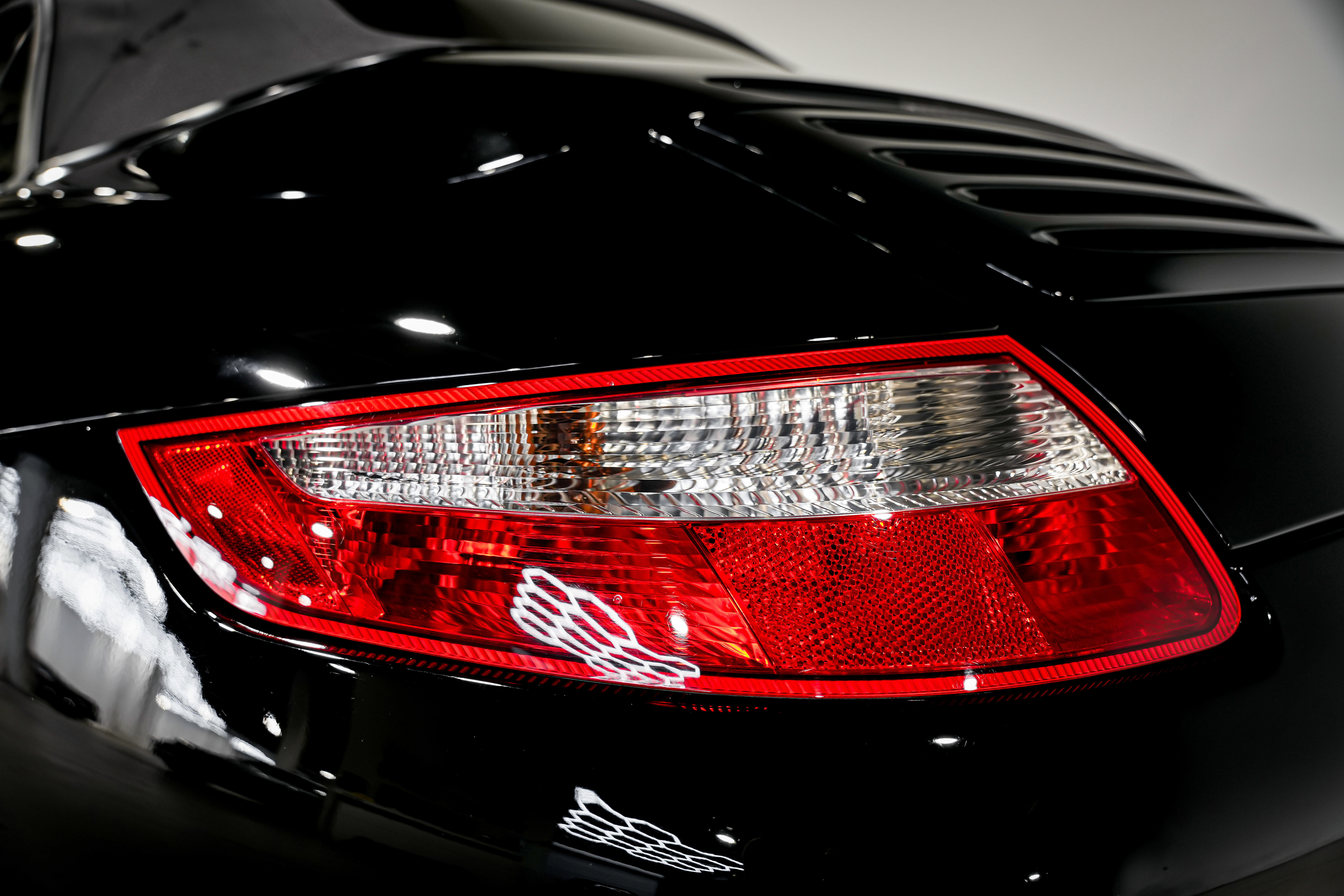 Used 2008 Porsche 911 Carrera 4S image 34