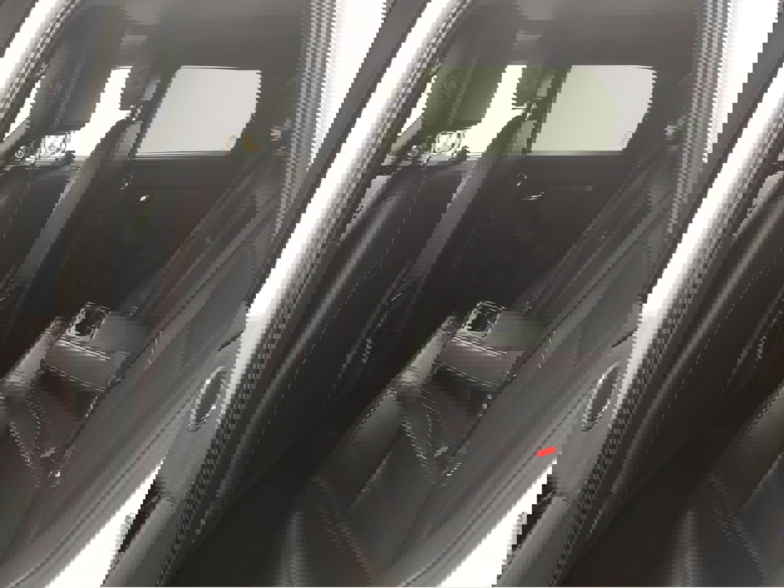 Used 2024 Land Rover Range Rover Evoque S image 11