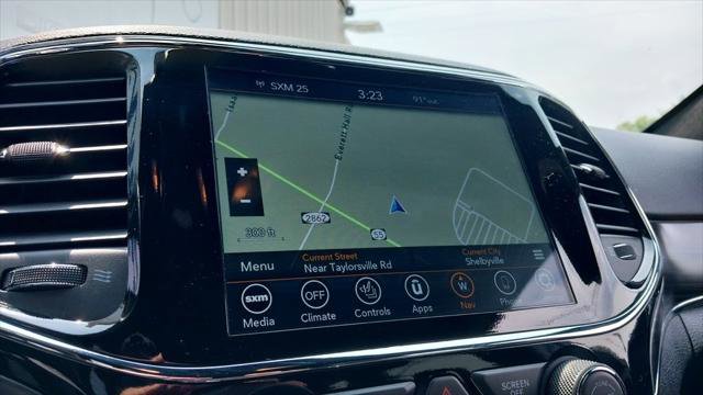 Used 2022 Jeep Grand Cherokee Limited image 28