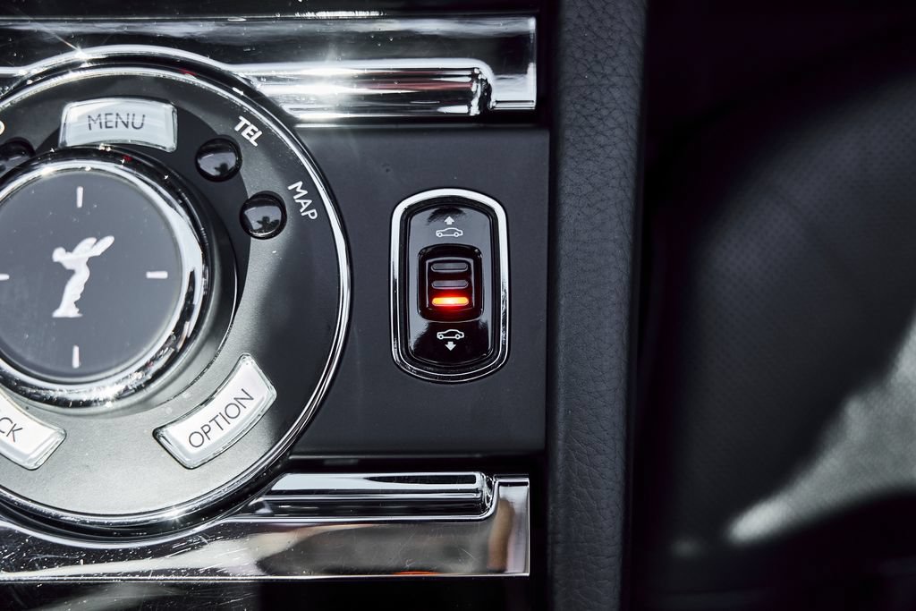 Used 2014 Rolls-Royce Ghost RWD image 77
