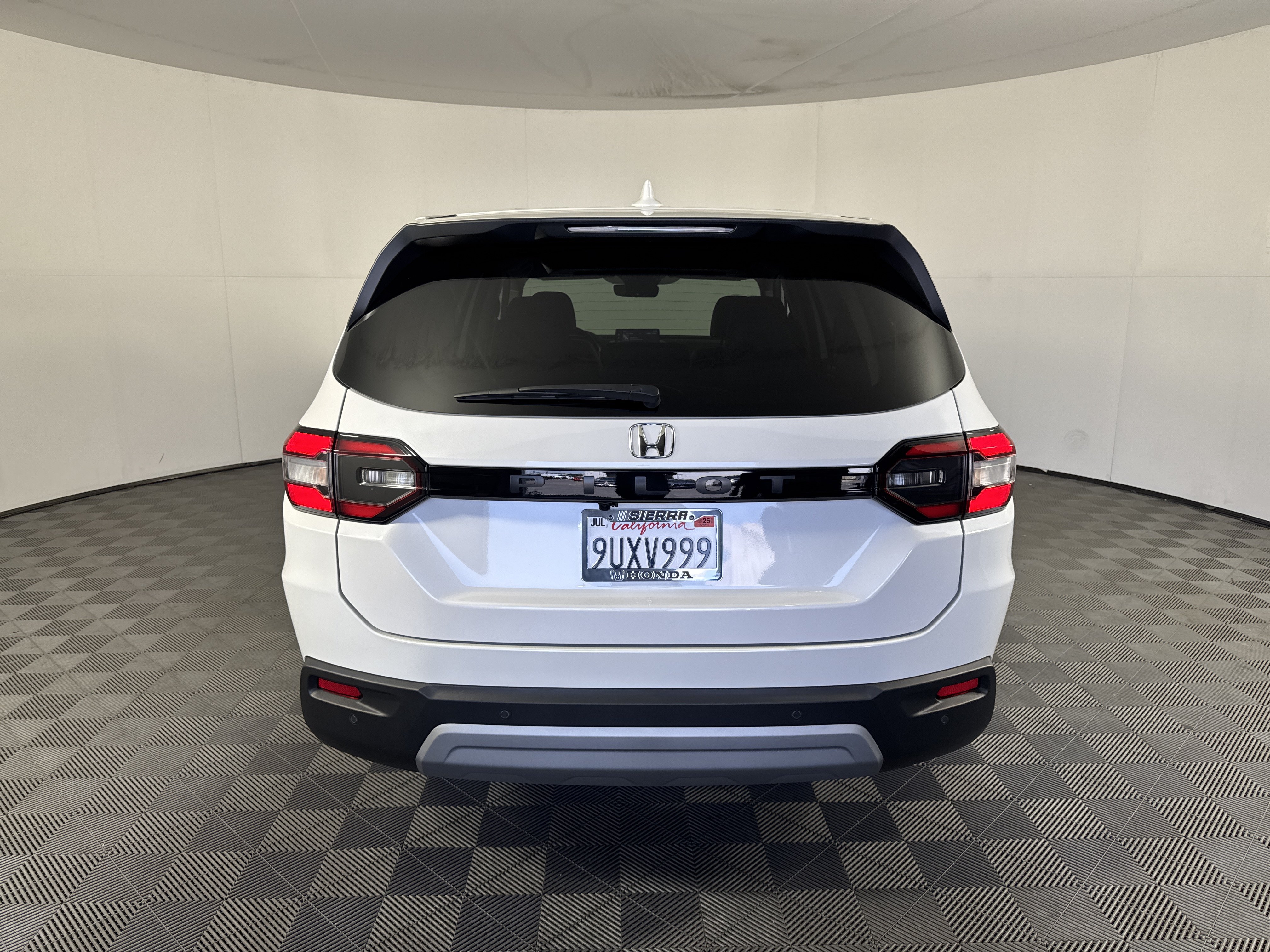 Certified 2025 Honda Pilot EX-L image 5