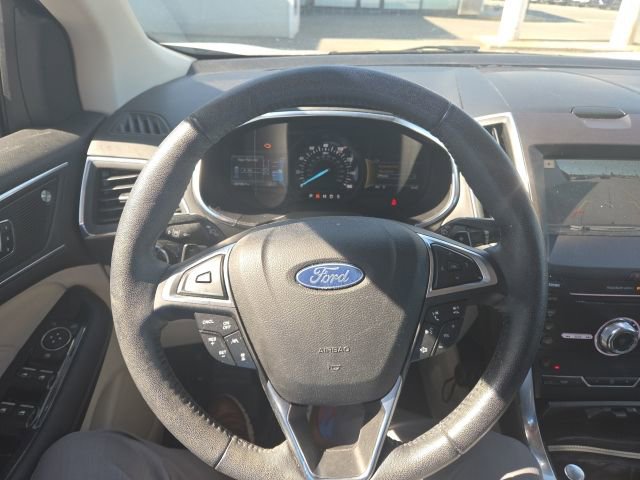 Used 2019 Ford Edge Titanium w/ Cold Weather Package AWD/4WD image 11