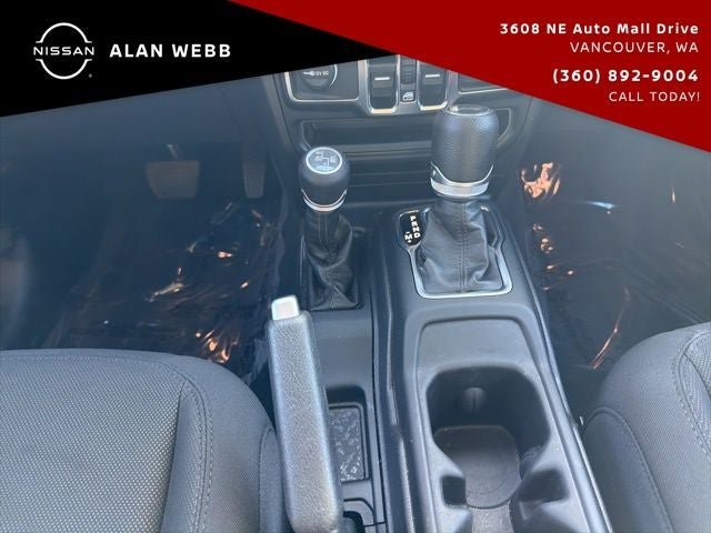 Used 2023 Jeep Wrangler Unlimited w/ Cold Weather Group AWD/4WD image 13