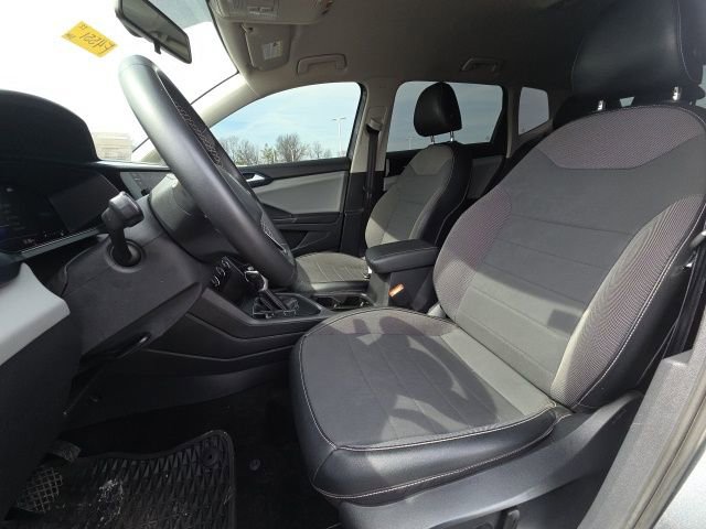 Used 2022 Volkswagen Taos SE image 25