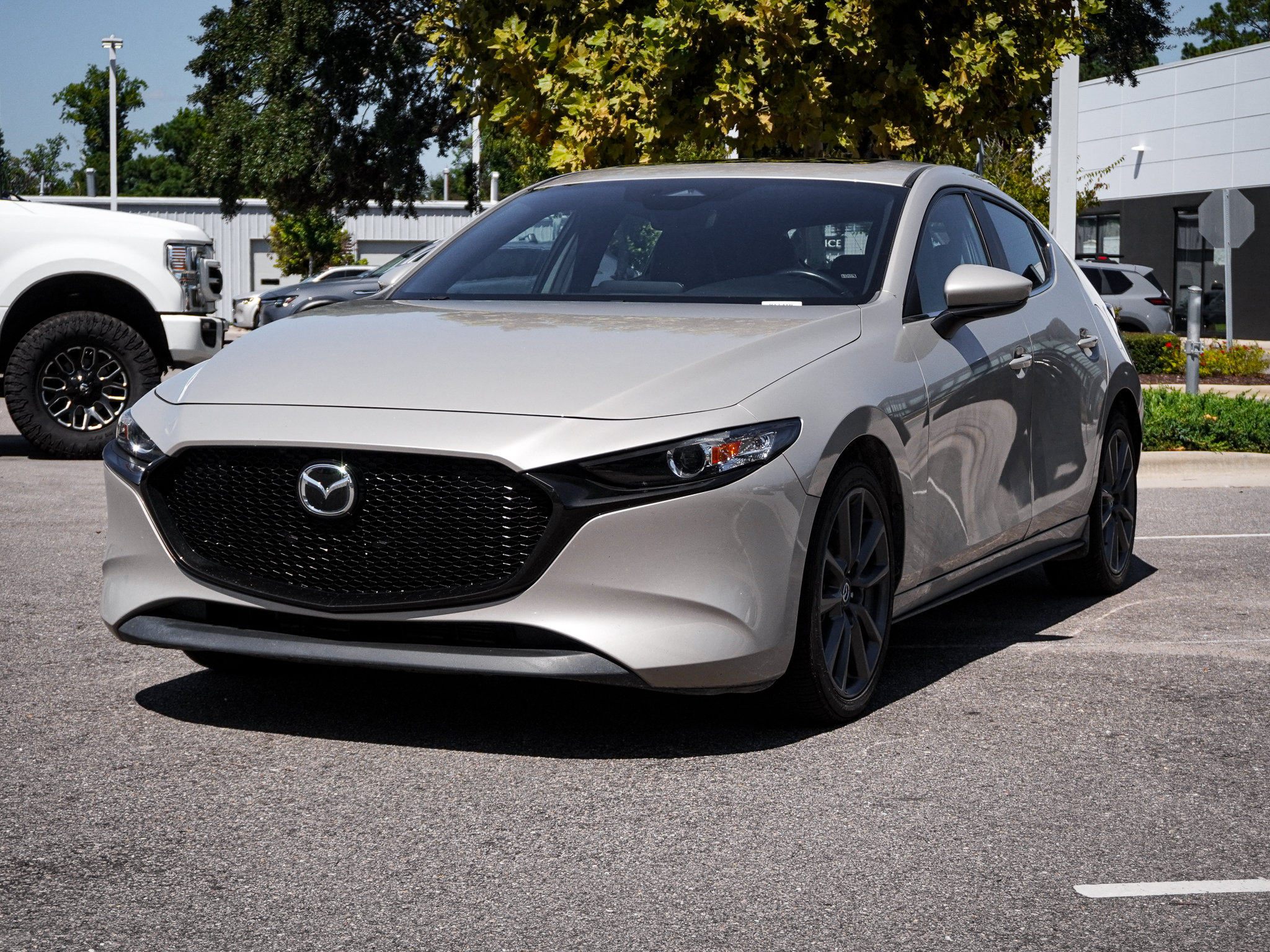 Used 2024 MAZDA MAZDA3 s FWD image 5