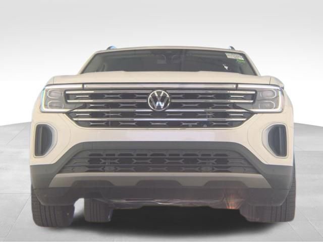 Used 2025 Volkswagen Atlas SEL AWD/4WD image 5