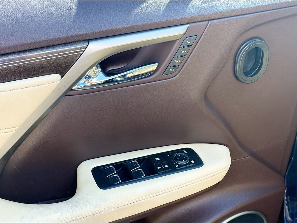 Used 2016 Lexus RX 450h FWD image 18