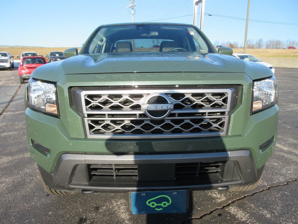 Used 2023 Nissan Frontier SV image 8
