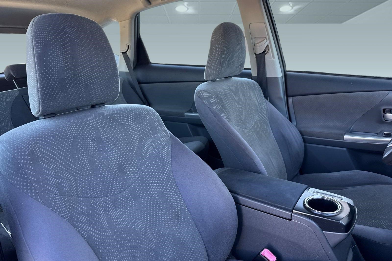 Used 2012 Toyota Prius V Three FWD image 32
