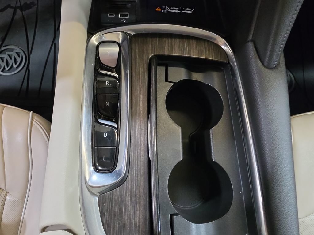 Used 2023 Buick Enclave Avenir w/ Avenir Technology Package AWD/4WD image 26