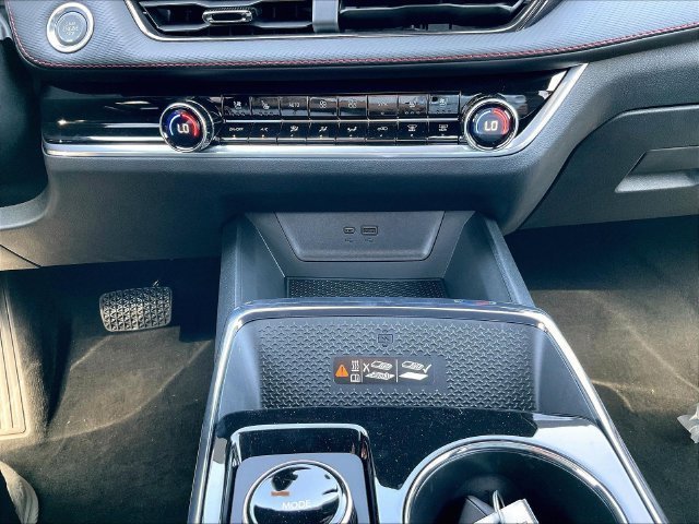 New 2027 Chevrolet Equinox RS w/ Safety and Technology Package FWD image 8