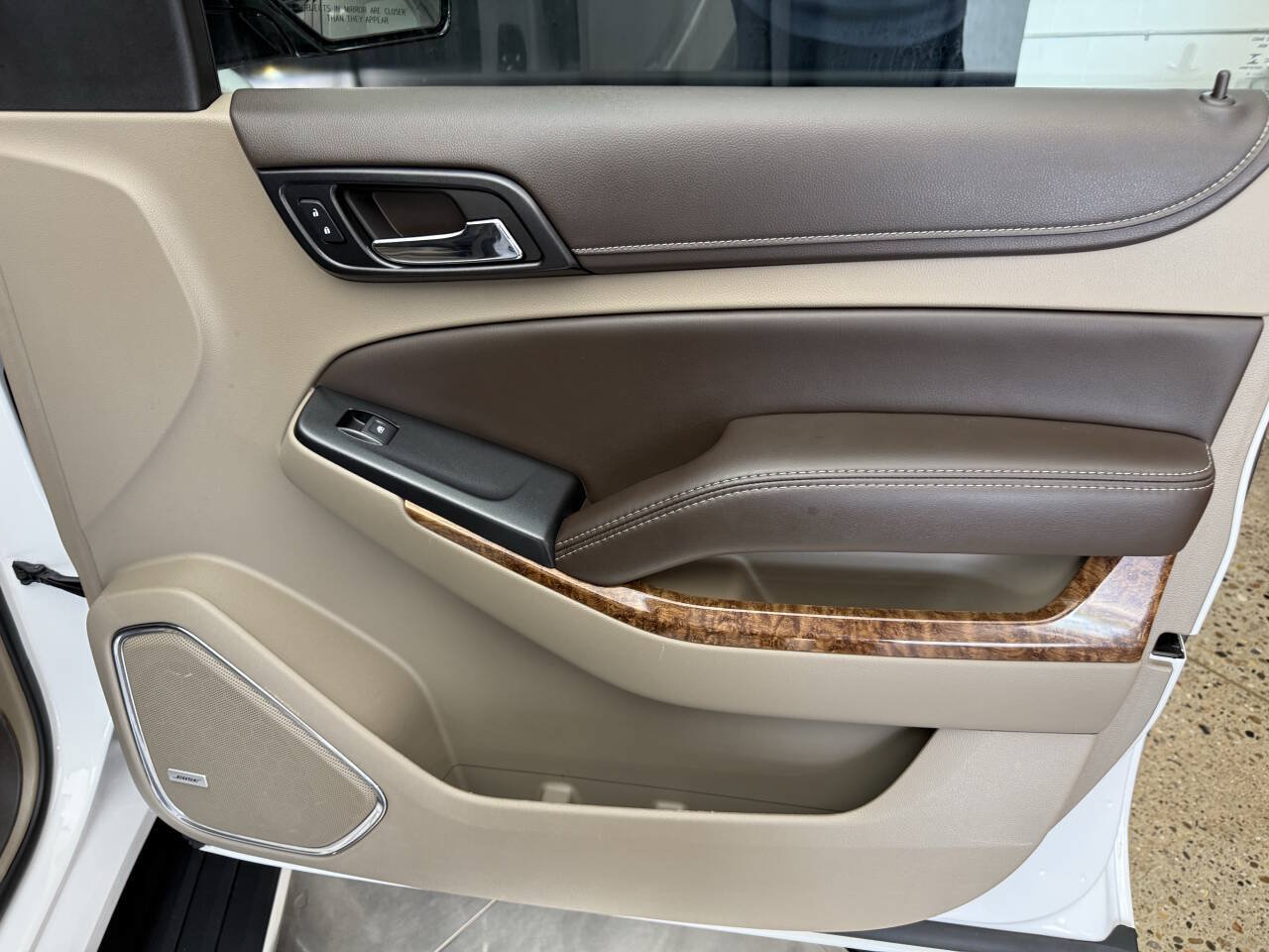 Used 2017 Chevrolet Suburban Premier AWD/4WD image 27