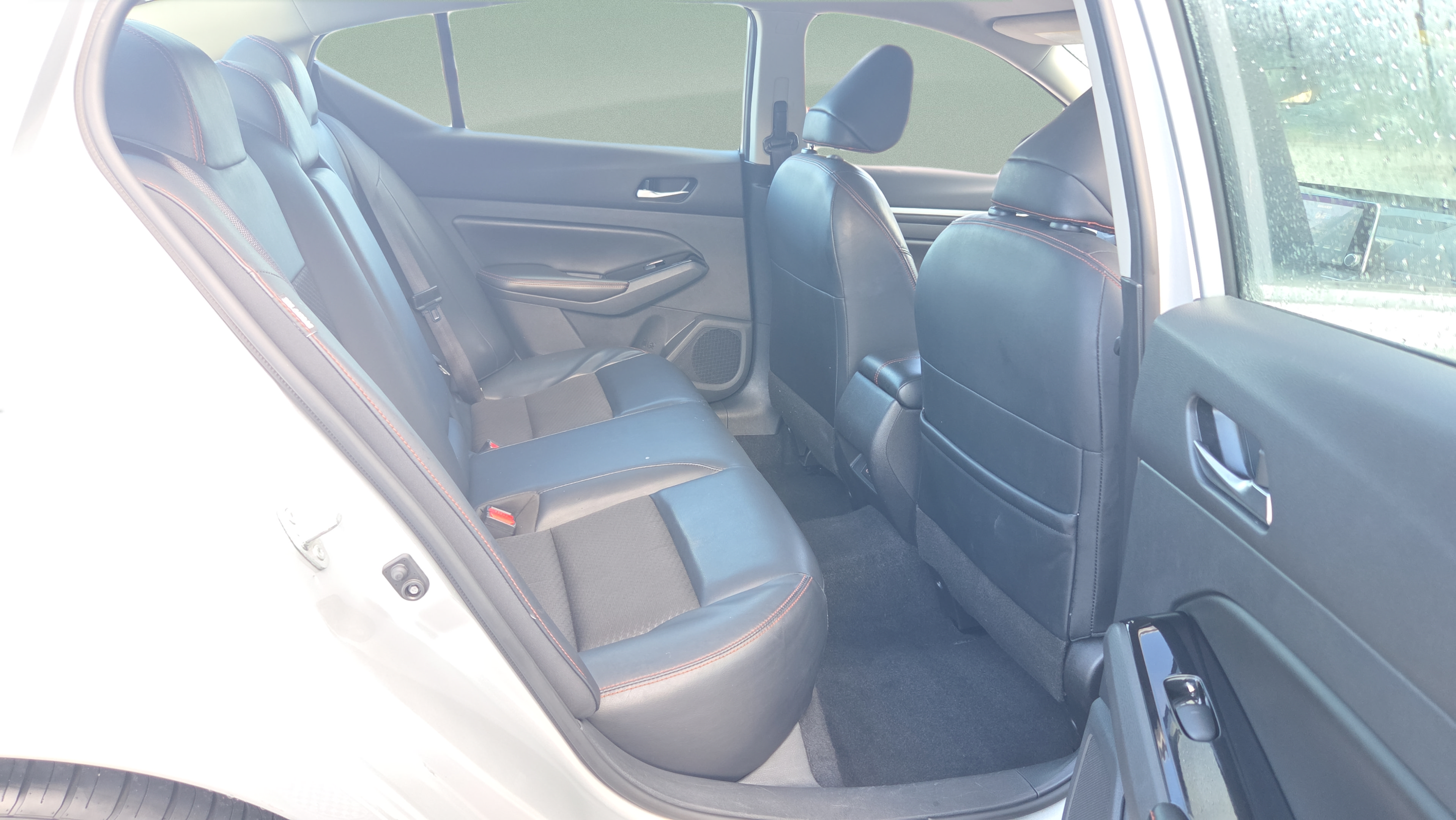 Used 2024 Nissan Altima 2.5 SR FWD image 14