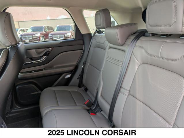 New 2025 Lincoln Corsair Reserve image 12