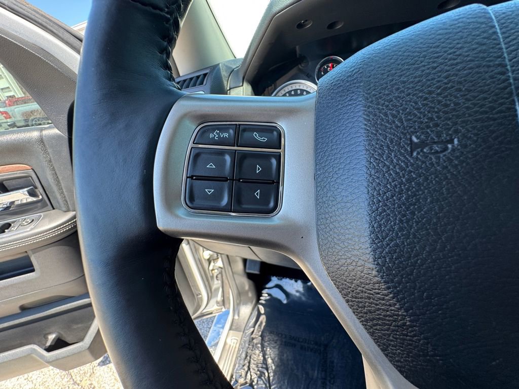Used 2017 RAM 1500 Laramie w/ Convenience Group AWD/4WD image 22