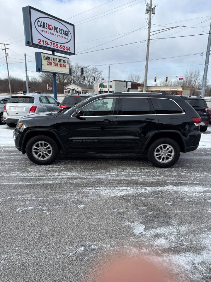 Used 2020 Jeep Grand Cherokee Laredo AWD/4WD image 2