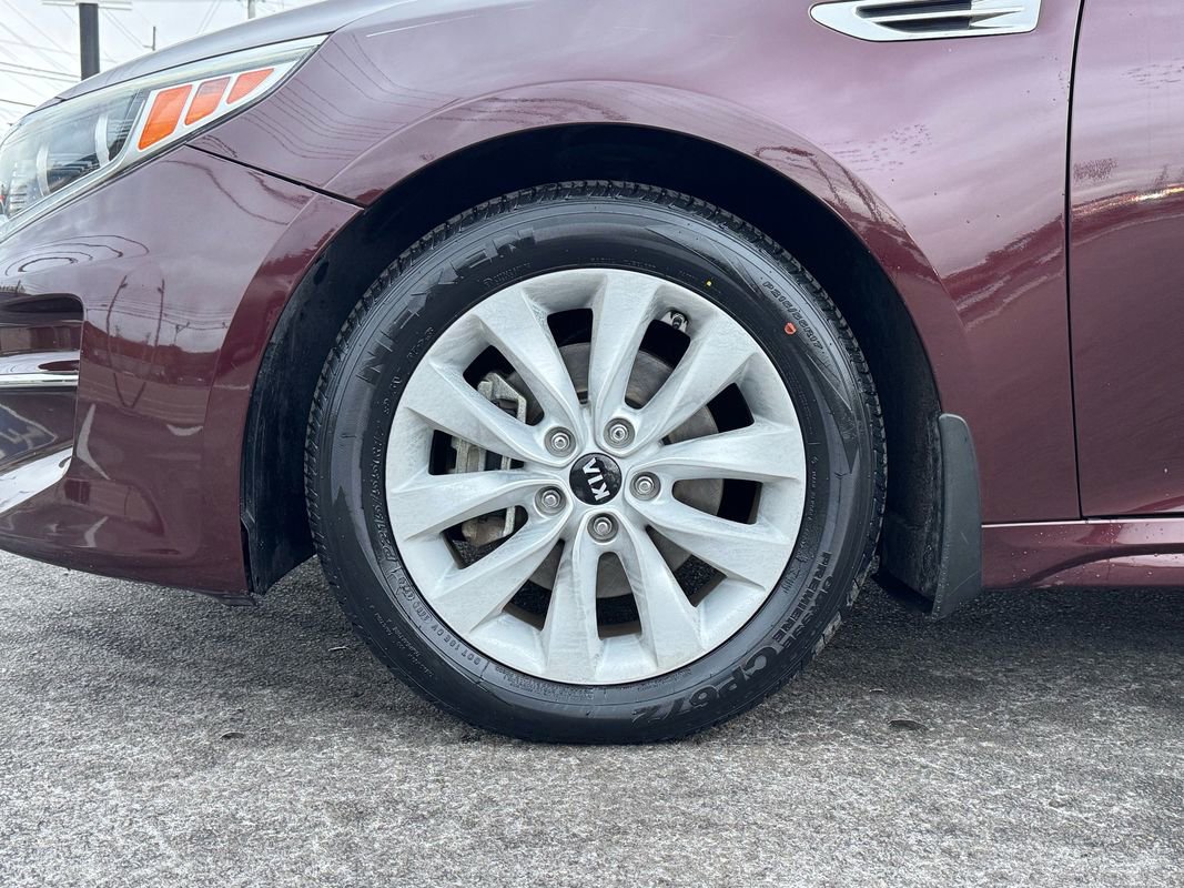 Used 2017 Kia Optima EX FWD image 13
