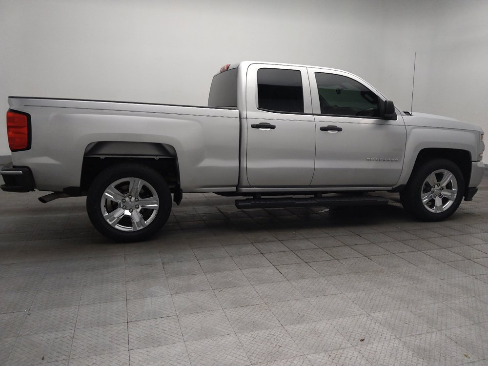 Used 2018 Chevrolet Silverado 1500 Custom w/ Custom Convenience Package RWD image 10