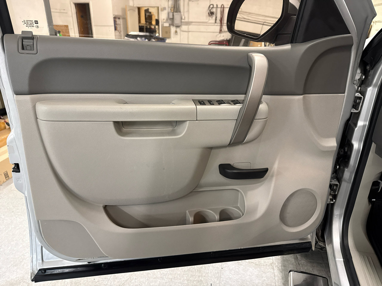 Used 2010 GMC Sierra 1500 SLE w/ Texas Edition image 25