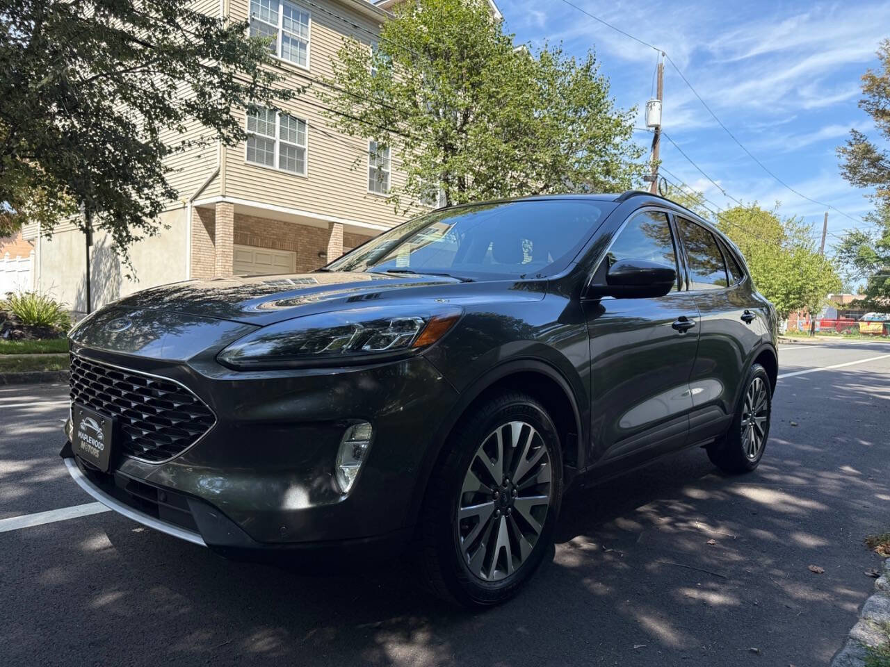 Used 2020 Ford Escape Titanium AWD/4WD image 2