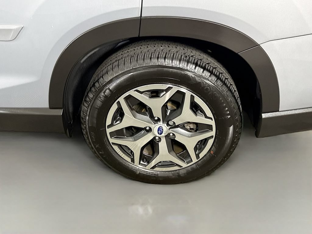 Used 2020 Subaru Forester Premium AWD/4WD image 35