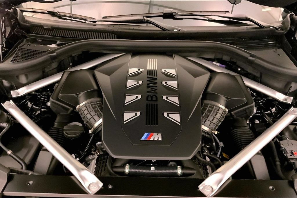 New 2027 BMW X6 M60i w/ Climate Comfort Package AWD/4WD image 8