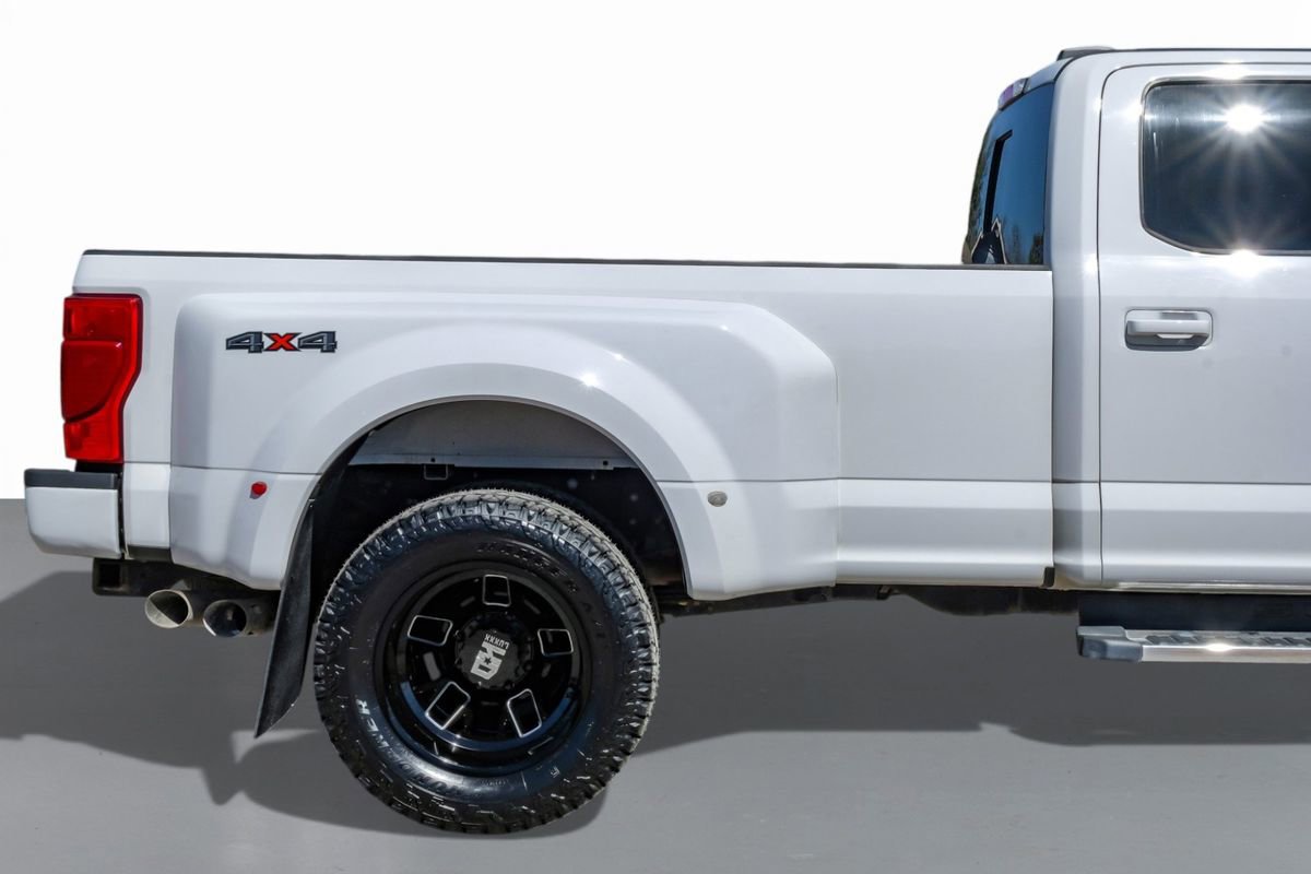 Used 2021 Ford F350 Lariat w/ Lariat Value Package image 7