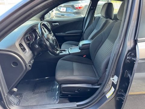 Used 2023 Dodge Charger SXT RWD image 9