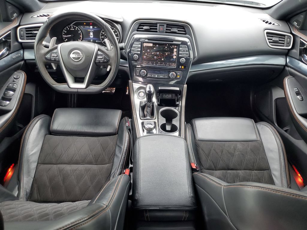 Used 2023 Nissan Maxima SR w/ Sport Mat Group FWD image 15