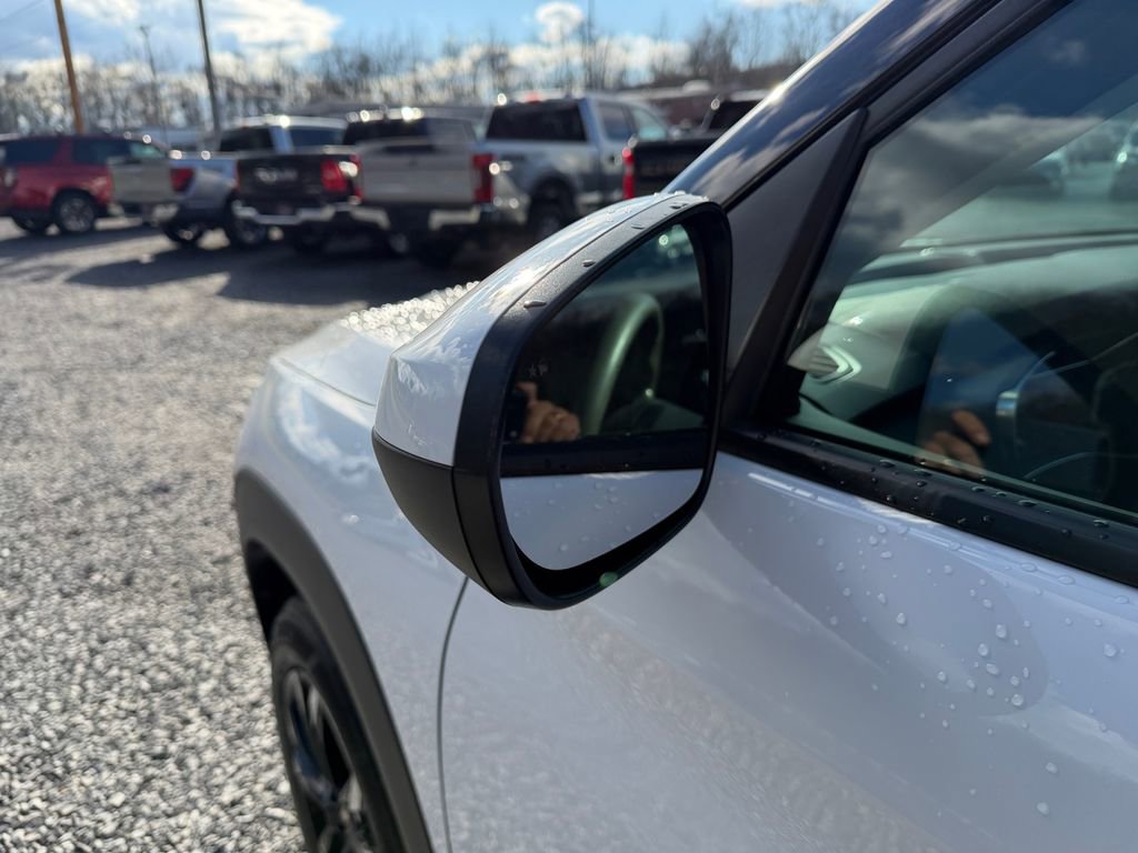 Used 2023 Chevrolet TrailBlazer LT w/ Convenience Package image 10