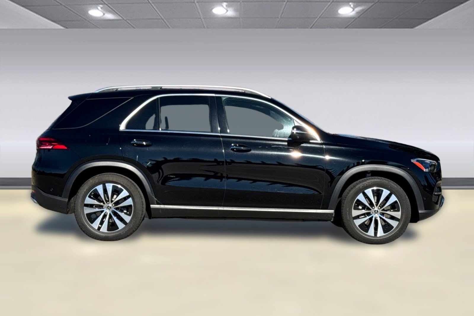 Certified 2025 Mercedes-Benz GLE 350 4MATIC image 7