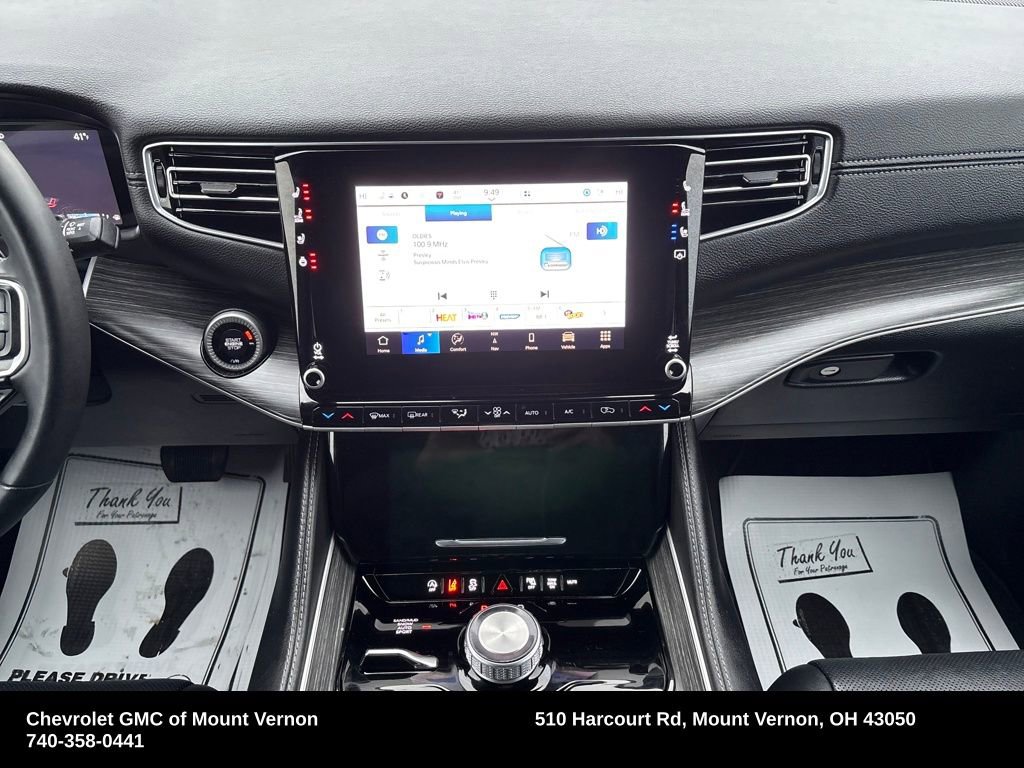 Used 2024 Jeep Wagoneer Series II w/ Flexible Seating Group image 19