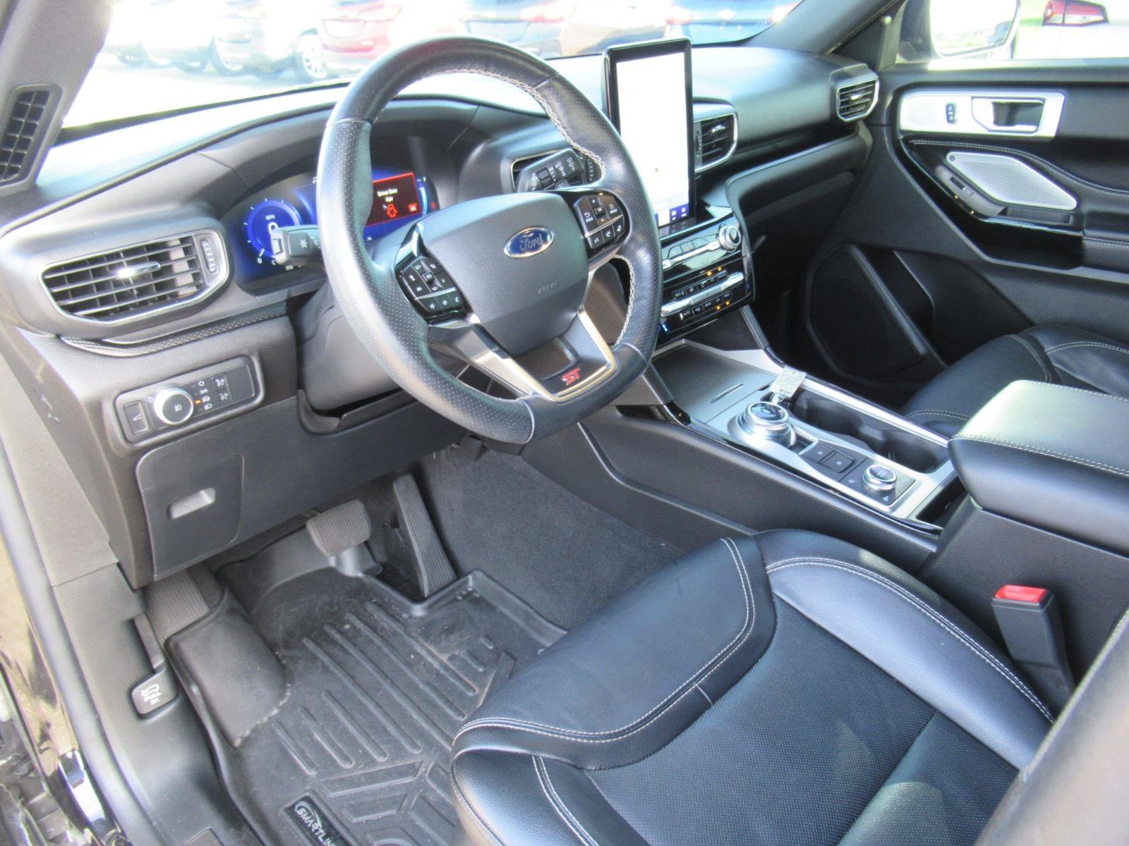Used 2022 Ford Explorer ST w/ Equipment Group 401A AWD/4WD image 17