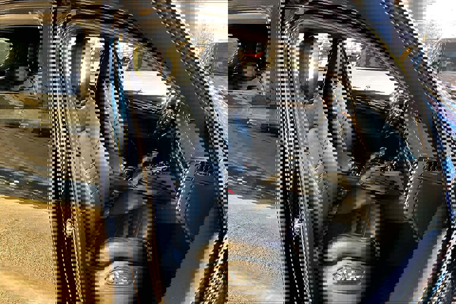 Used 2020 Porsche Cayenne S image 8