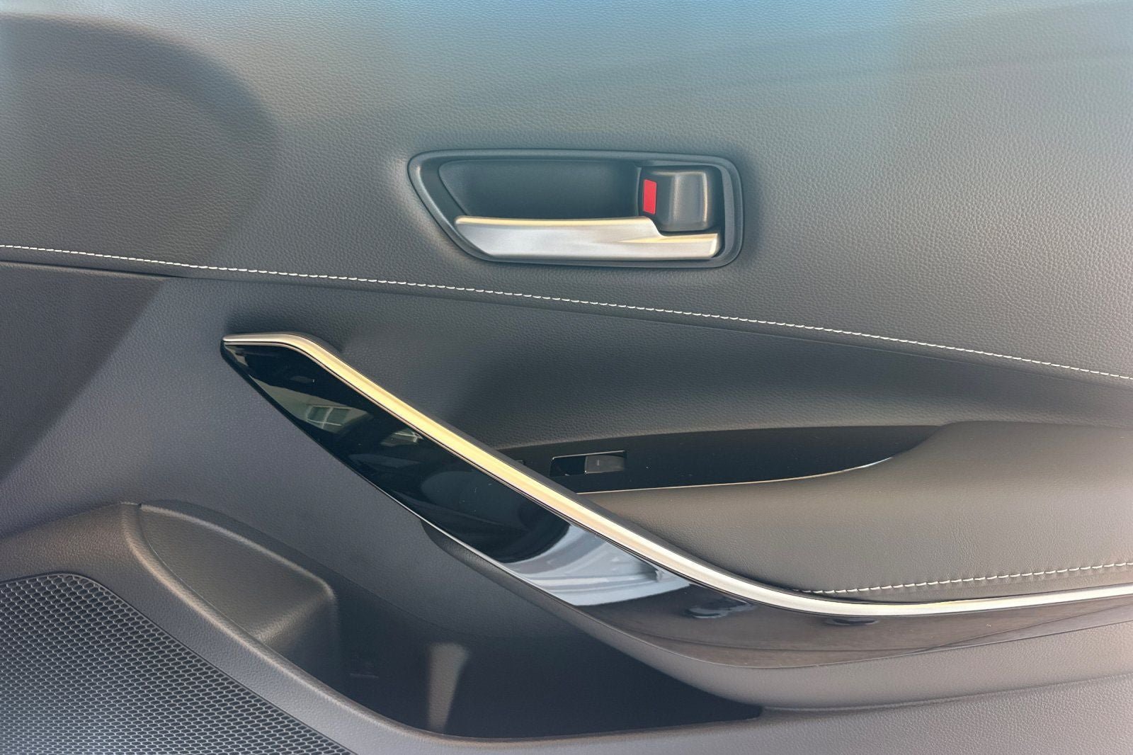 New 2026 Toyota Corolla XSE FWD image 19