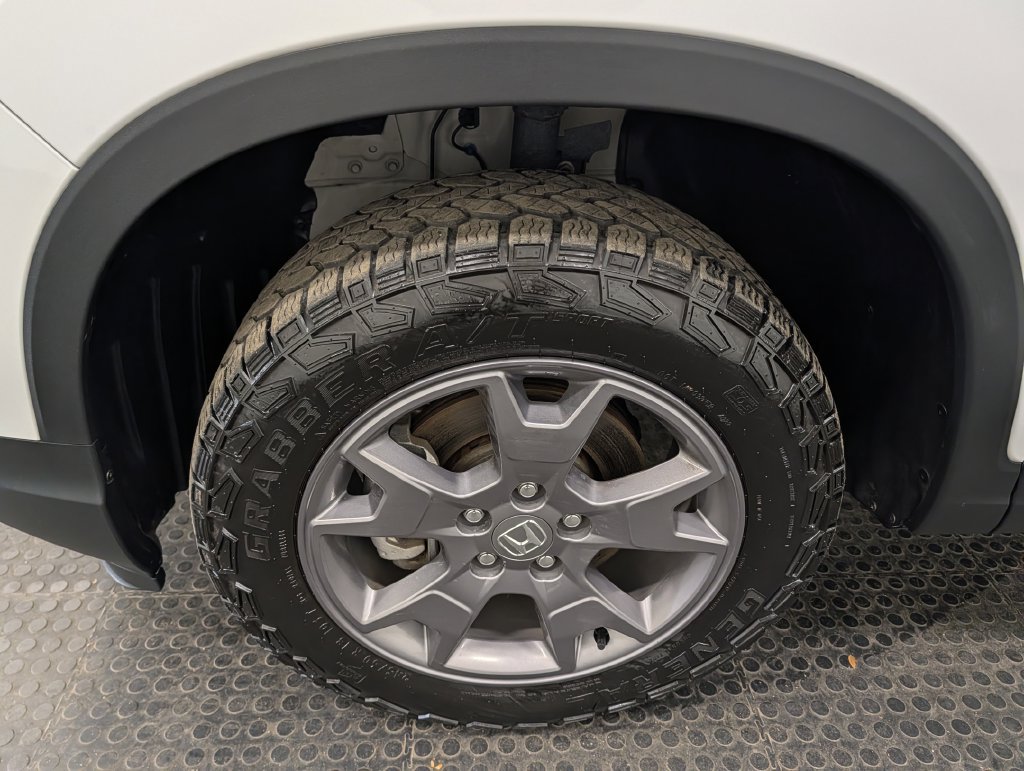 Certified 2024 Honda Passport TrailSport image 7