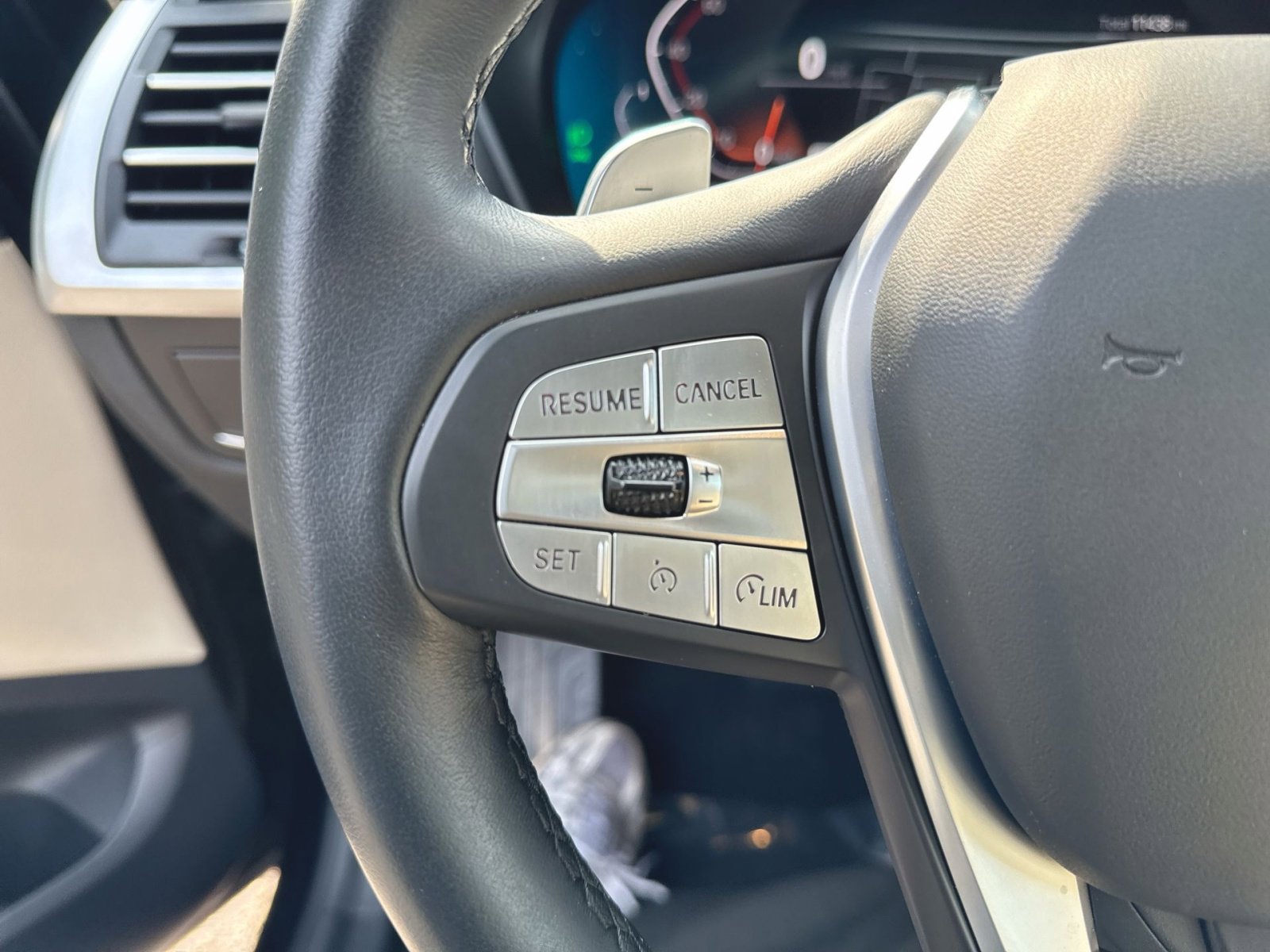 Used 2023 BMW X3 xDrive30i w/ Premium Package image 16