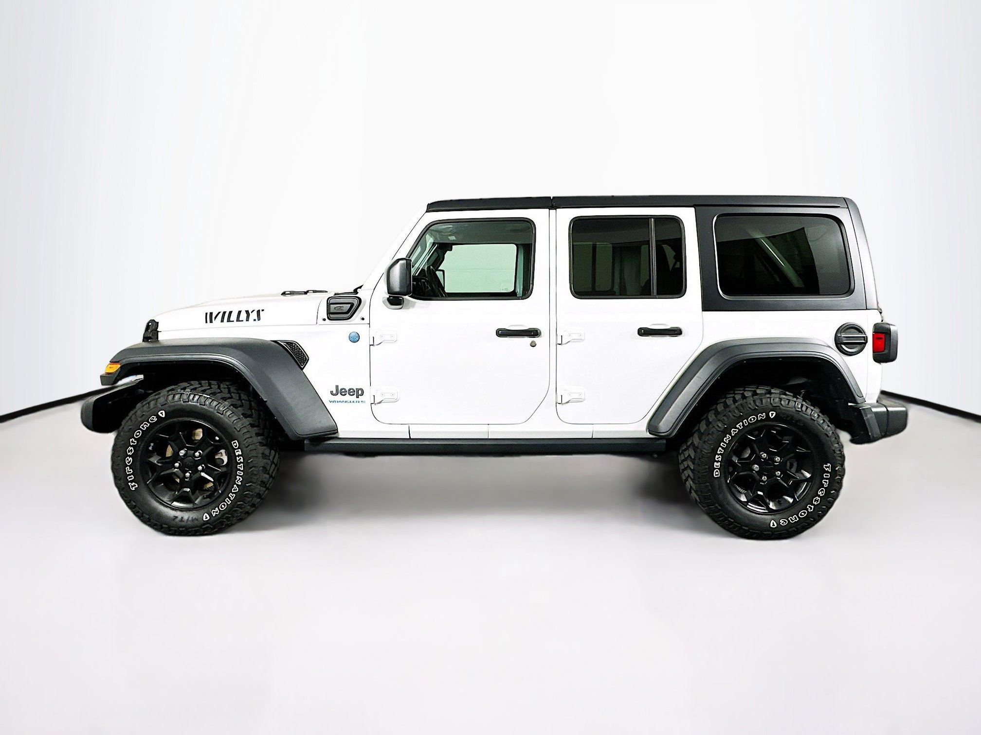 Used 2023 Jeep Wrangler Unlimited w/ Cold Weather Group AWD/4WD image 4