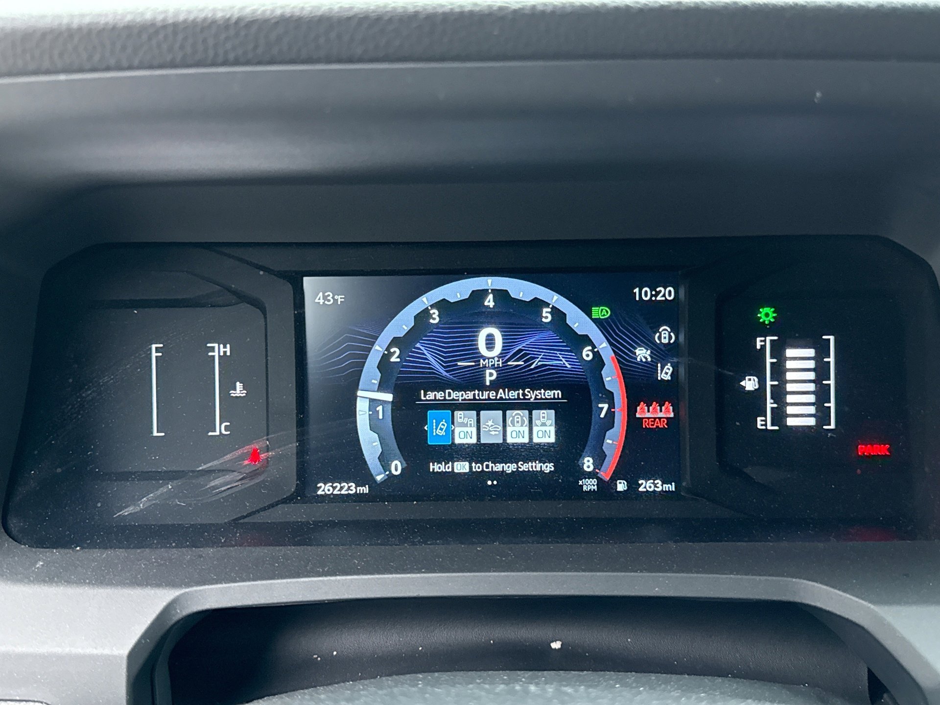 Used 2024 Toyota Tacoma SR5 AWD/4WD image 8