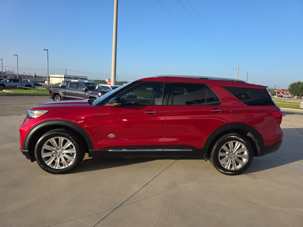 Used 2022 Ford Explorer King Ranch w/ Technology Package AWD/4WD image 4