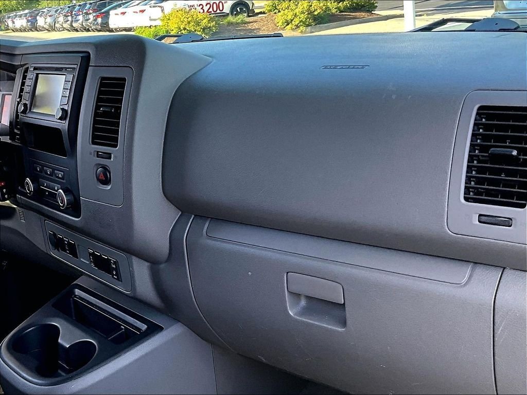 Used 2019 Nissan NV 3500 SV w/ Navigation Package RWD image 14