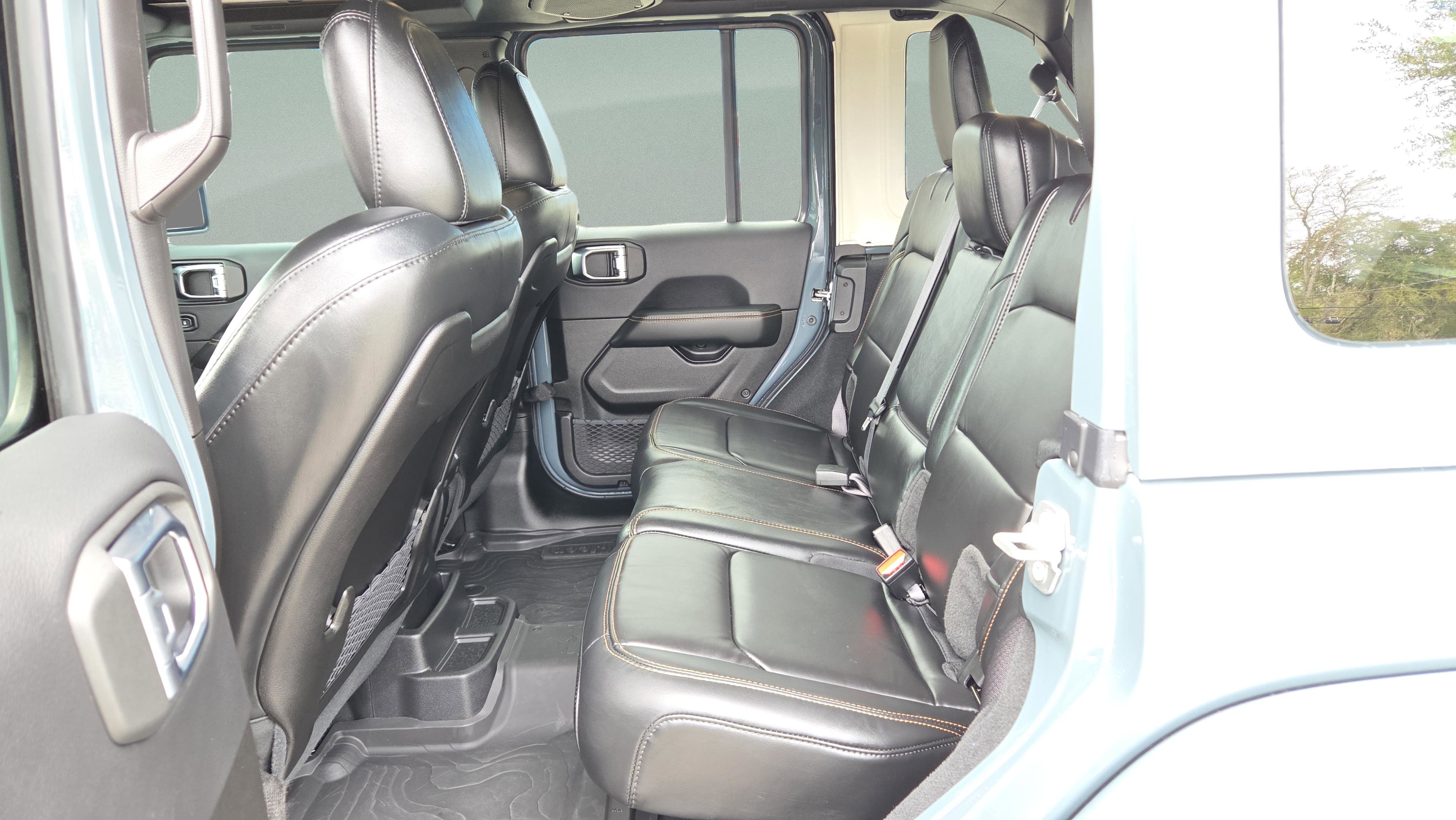 Used 2025 Jeep Wrangler Unlimited Rubicon 392 image 11