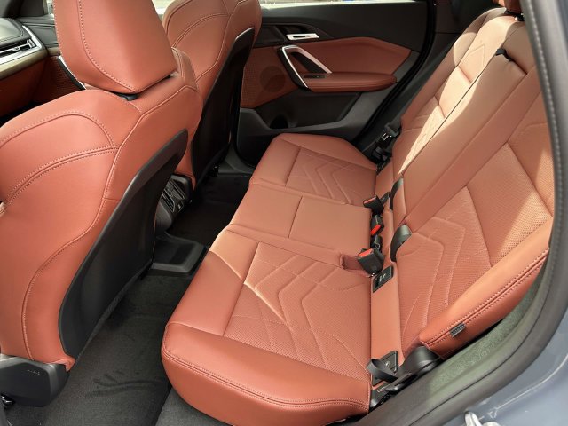 New 2027 BMW X1 xDrive28i w/ Convenience Package AWD/4WD image 8