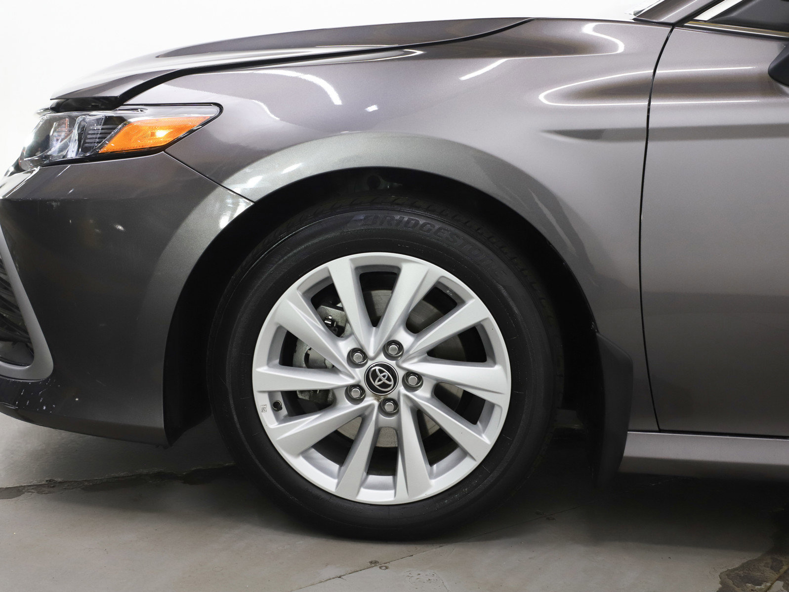 Used 2023 Toyota Camry LE w/ Protection Package (Q2) (TMS) FWD image 26