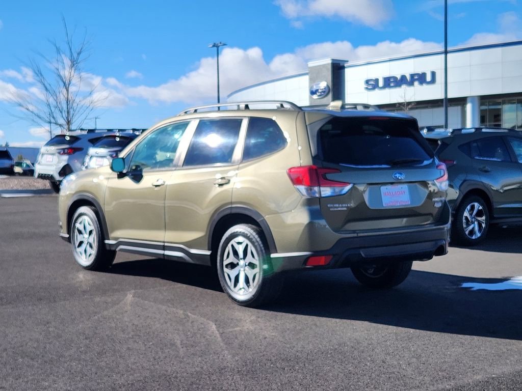 Certified 2023 Subaru Forester Premium image 3