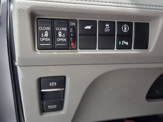Used 2023 Honda Odyssey Touring image 40