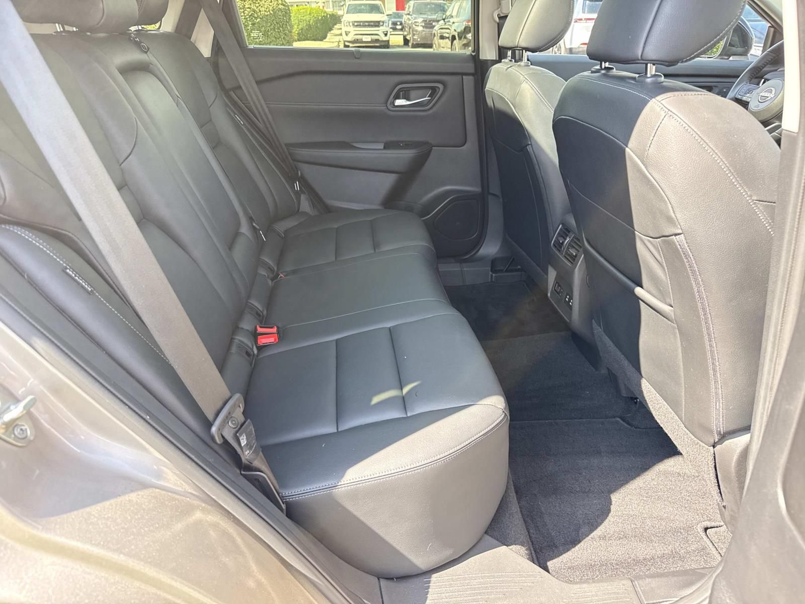 Used 2024 Nissan Rogue SL w/ SL Premium Package AWD/4WD image 26