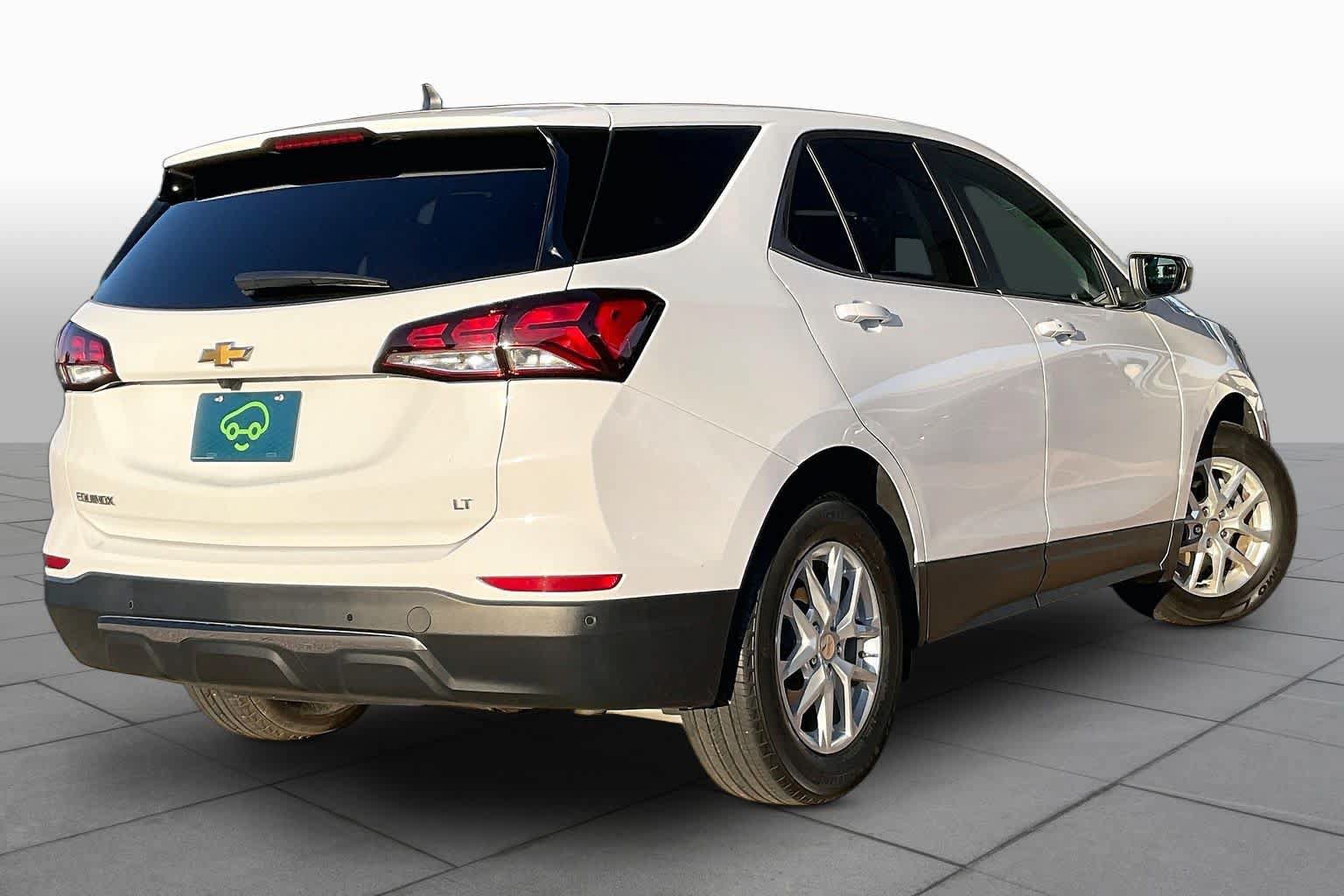 Used 2024 Chevrolet Equinox LT FWD image 14
