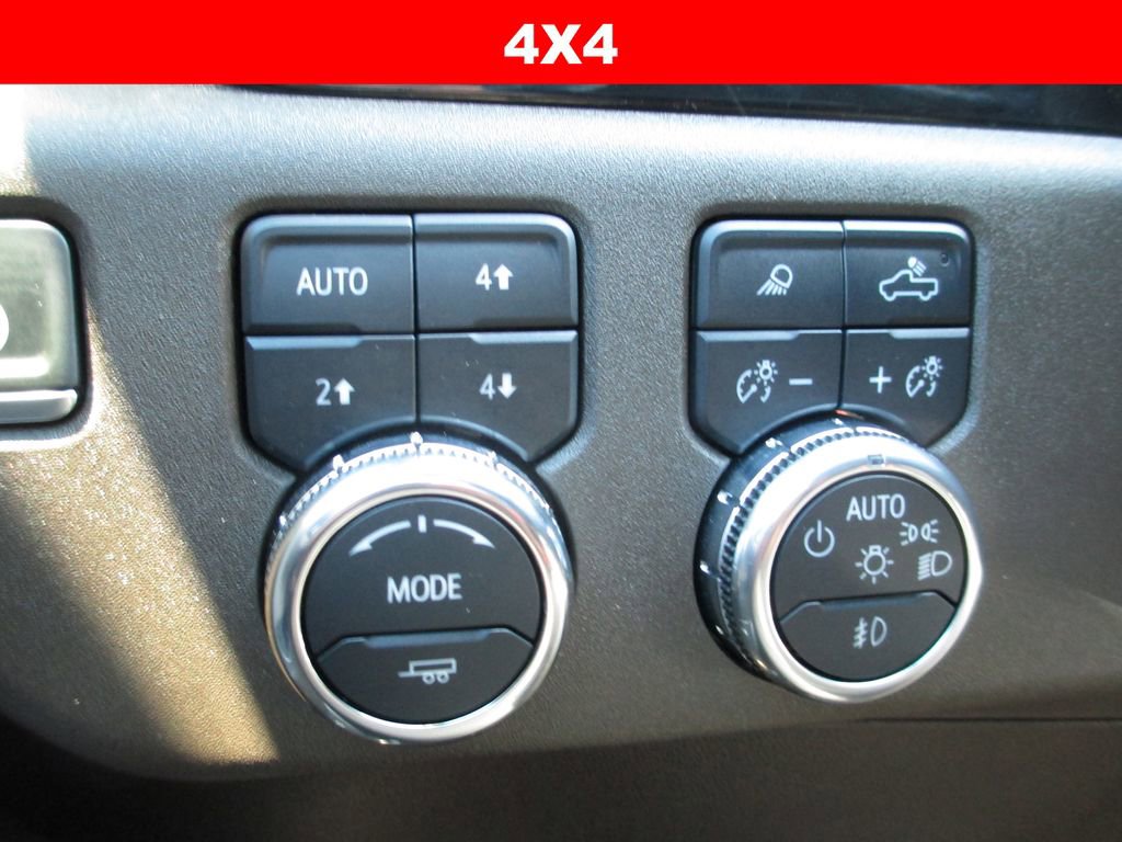 Used 2024 GMC Sierra 2500 SLT w/ SLT Premium Package image 31